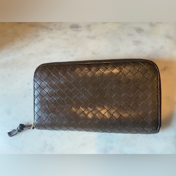 Bottega Veneta Interciato Wallet - Picture 1 of 11